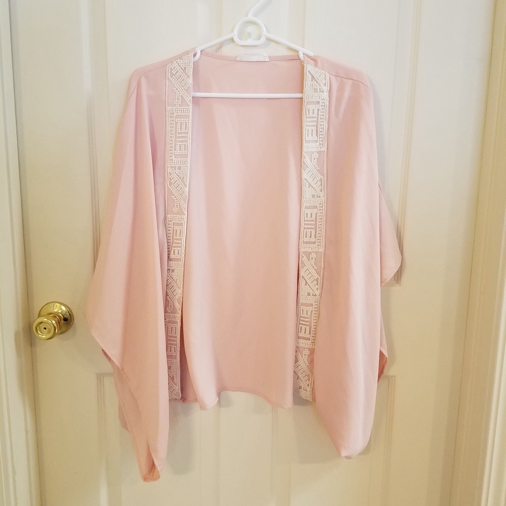 Pretty shaw/sweater
